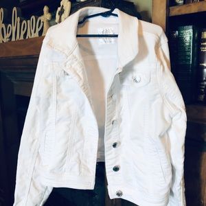 Justice White (b- jean style) girls jacket sz12/14
